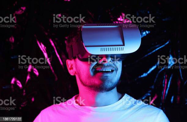 Man wearing VR Glasses
